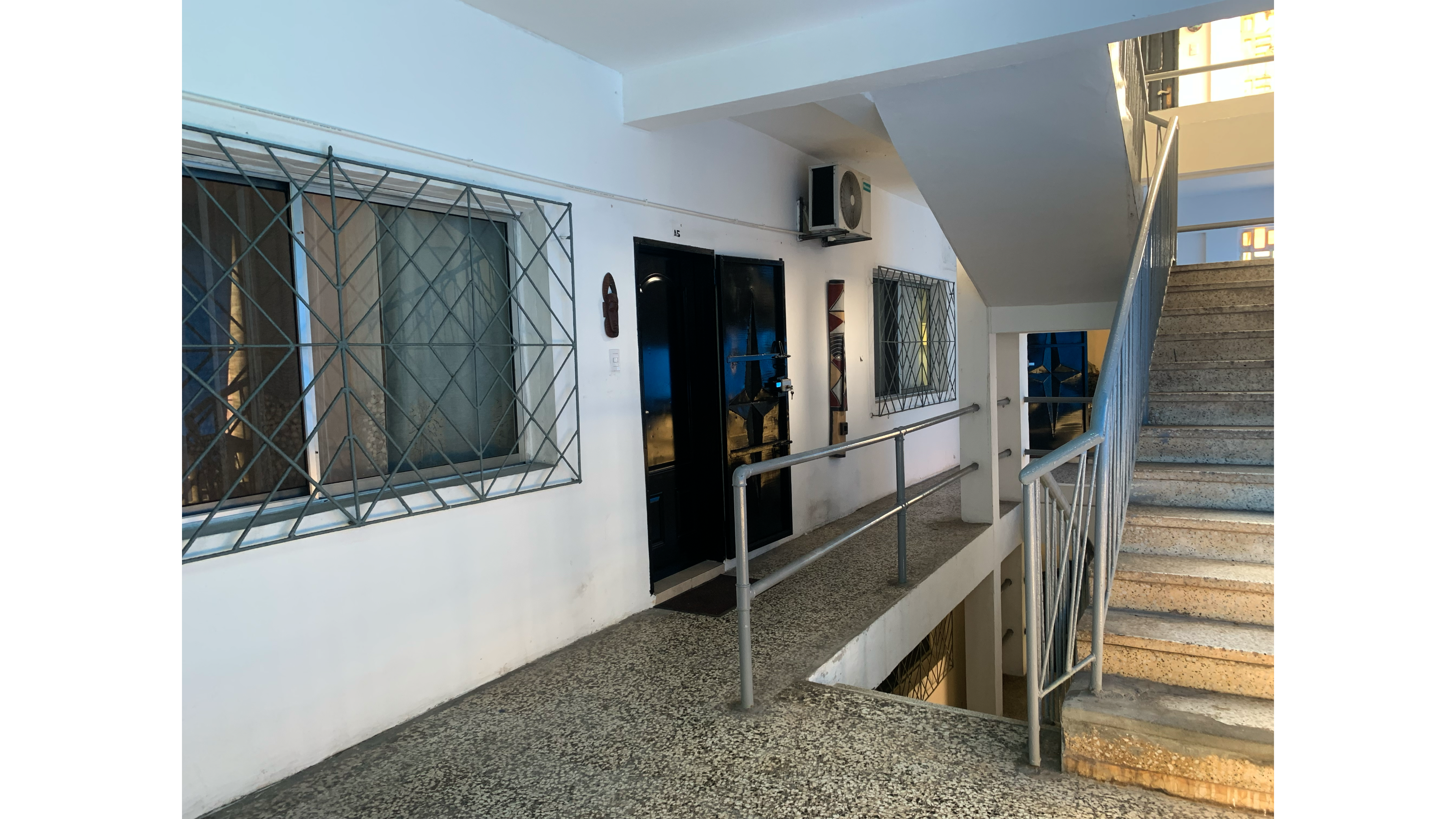 Maryland Guesthouse Monrovia Esterno foto